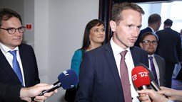 kommuner får flere penge til slidte skoler